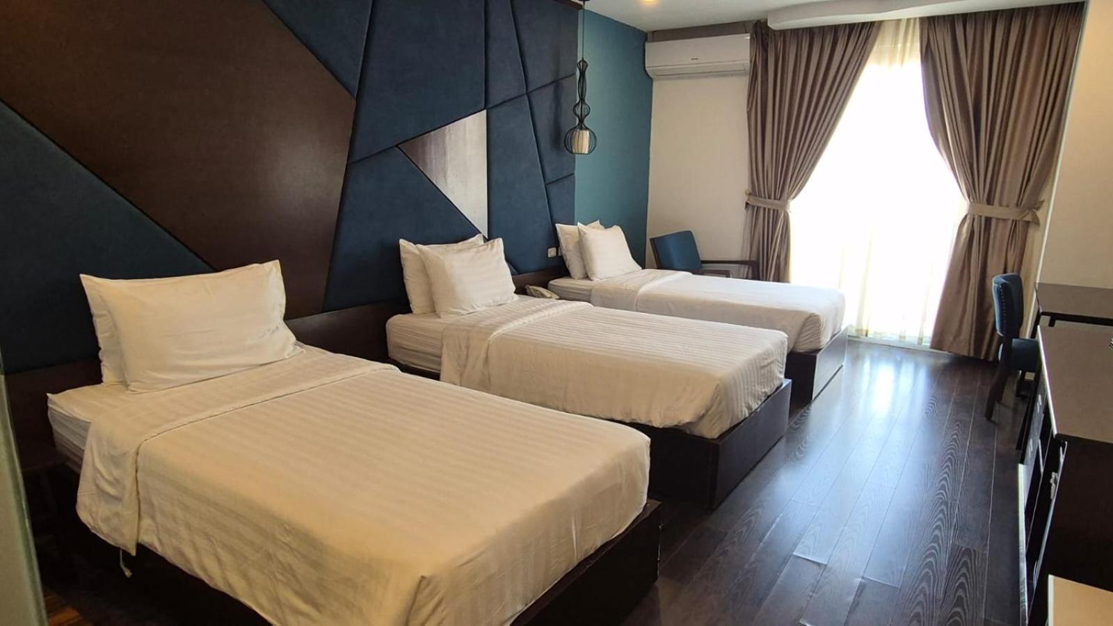 Azalea Parkview Hotel Vientiane Buitenkant foto